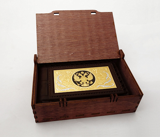 Кожаная визитница "Природа России". Златоуст